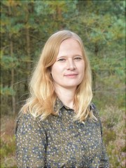 Portraitfoto von Elena Hauten.
